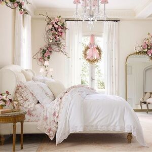 Pottery Barn LoveShackFancy Pink Embroidered Rose Duvet Cover Full/Quern NWT
